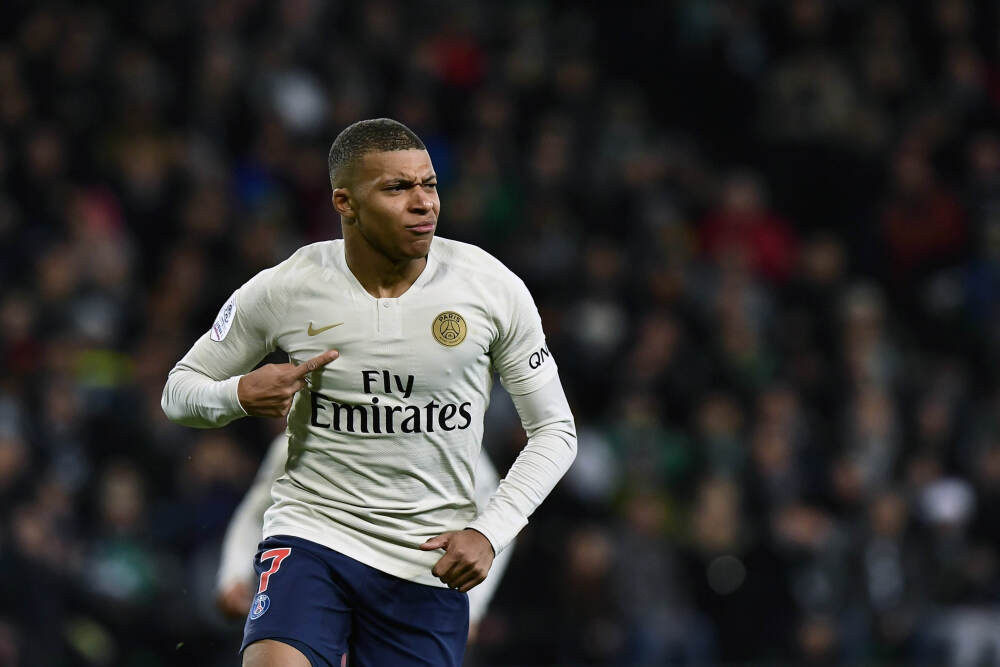 寒武纪-U成交额超上一日全天